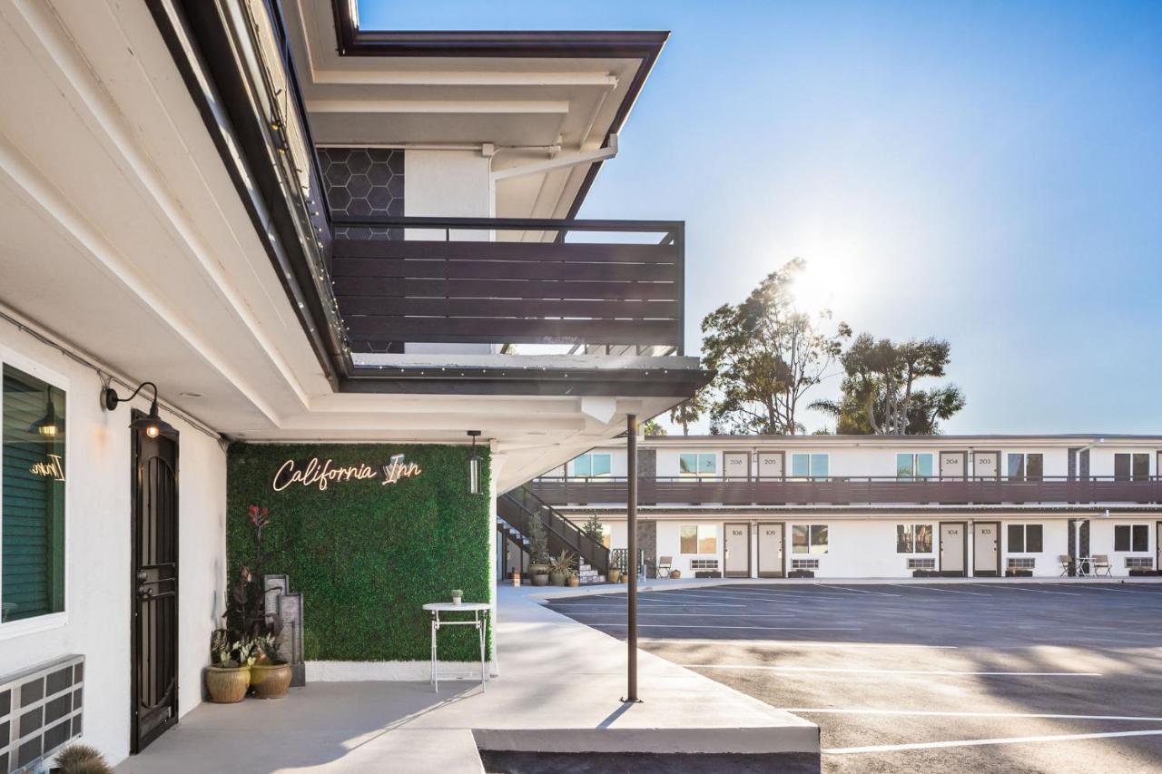 California Inn Anaheim Exterior photo